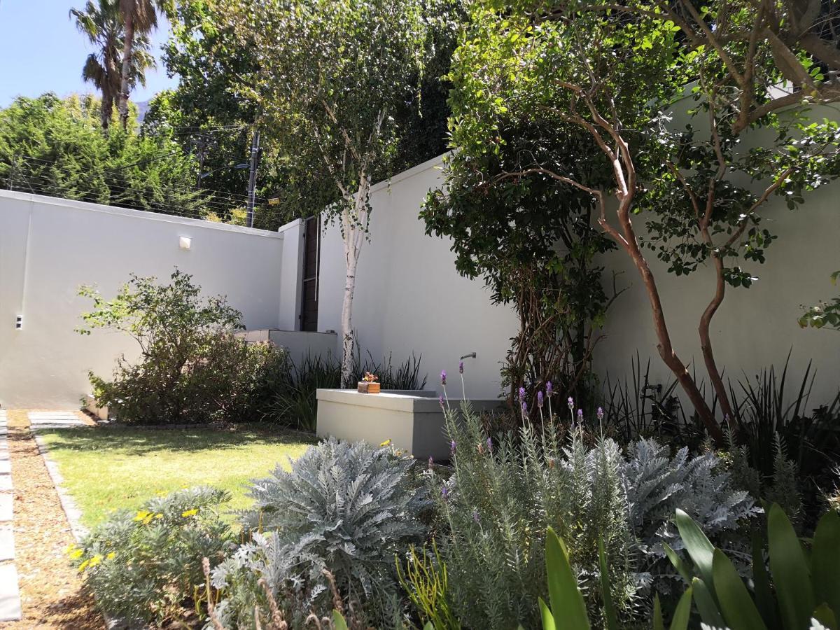 T House Bed & Breakfast Cape Town